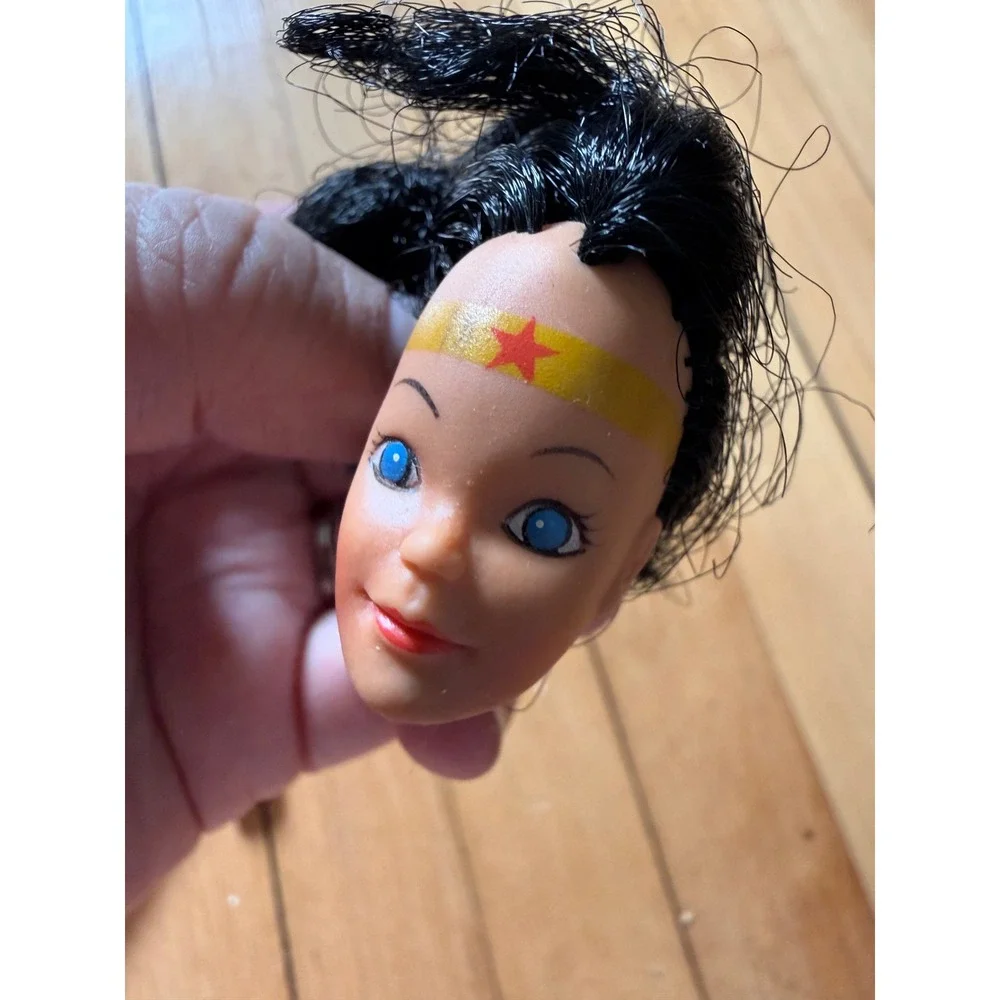 Vintage 1973 Mego Wonder Woman Doll for Parts/Restoration – Original Outfit‎